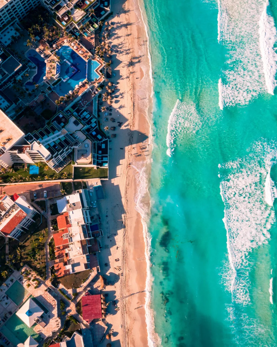 Foto · Drone en Cancún — WHITE PHOTO